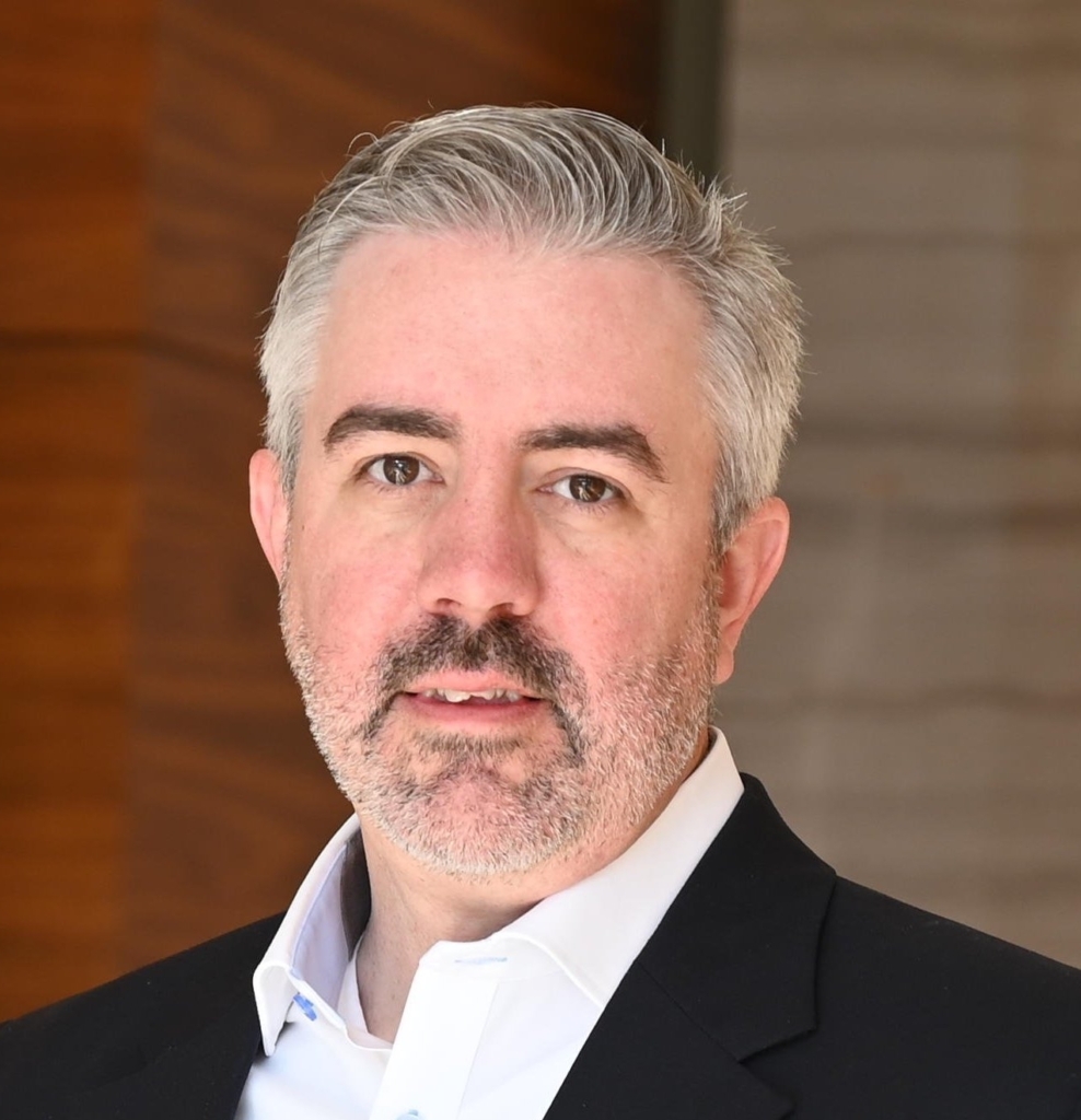 Aaron Dolton Headshot
